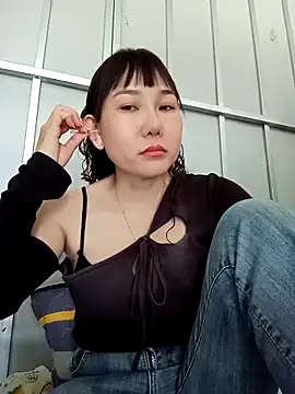 Snapshot of Ana_love2000 chatting on September 19, 1:04 am Ana love2000 online show from September 19, 1:04 am