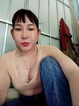 Snapshot of Ana_love2000 chatting on September 16, 12:07 am Ana love2000 online show from September 16, 12:07 am