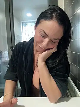 KimKelly13 online show from February 17, 7:29 am