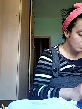 LadyMinnie online show from April 16, 1:00 pm