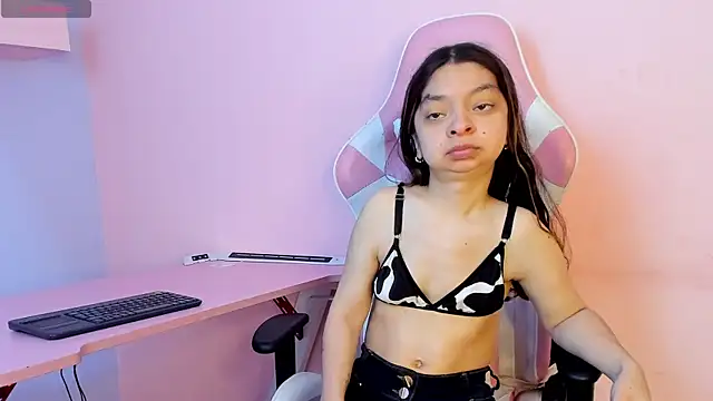 CharlotteMuller online show from November 7, 8:03 pm