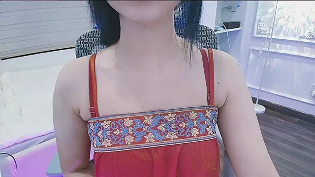 Lee Mi online show from October 8, 2:10 pm