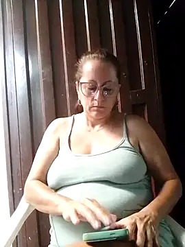 Snapshot of deisy_summers47x chatting on September 18, 12:37 pm deisy summers47x online show from September 18, 12:37 pm