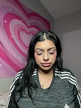 ThickerThanYoBitch online show from February 21, 8:04 am