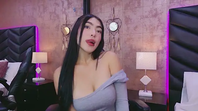 VictoriaHiills online show from February 4, 7:28 pm