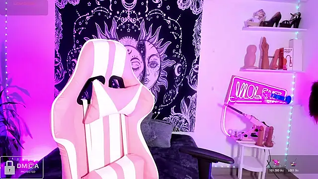 Violet-Queen online show from April 7, 4:14 am