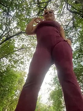 Chloemercury online show from December 21, 10:24 pm