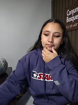 Cute Penelope online show from April 14, 11:10 am