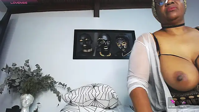 Snapshot of jade-stone88 chatting on September 16, 11:40 am jade-stone88 online show from September 16, 11:40 am