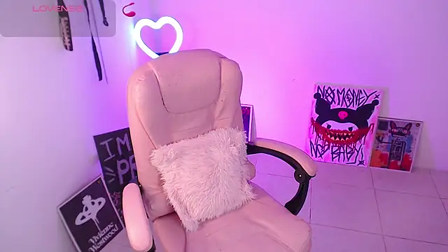 selvalentinex online show from January 8, 3:32 am