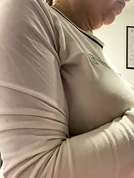 Snapshot of ruby_santana777 chatting on September 15, 6:37 pm ruby santana777 online show from September 15, 6:37 pm