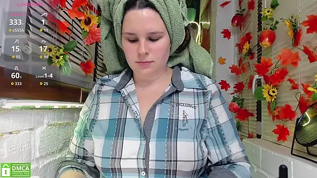 Snapshot of Candys_booty chatting on October 18, 1:30 am Candys booty online show from October 18, 1:30 am