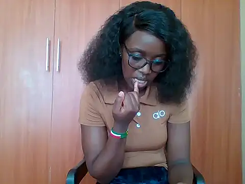 sexy darleen23 online show from June 25, 9:02 am