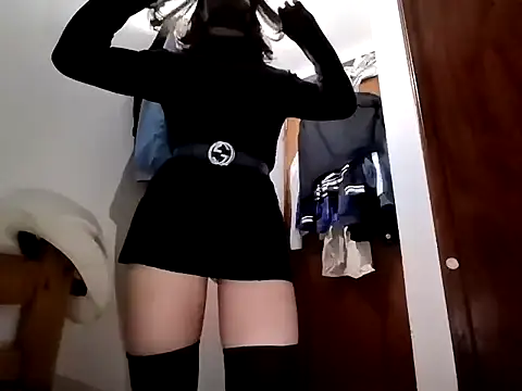 Tifannyfem online show from February 14, 3:52 am