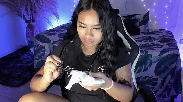 Riana Kean online show from April 20, 2:58 am