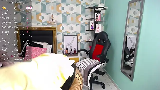 CATIAJONES online show from March 25, 7:06 pm