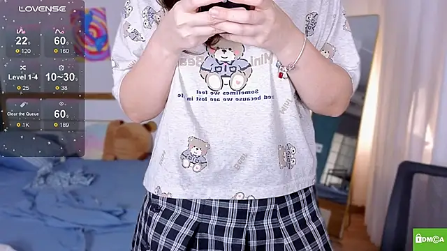 HanahW online show from November 25, 2:47 am