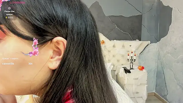 Snapshot of AmberGreyy_ chatting on October 8, 6:34 pm AmberGreyy online show from October 8, 6:34 pm