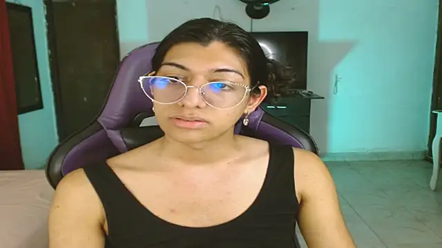 engielphoenis14 online show from January 16, 3:24 am