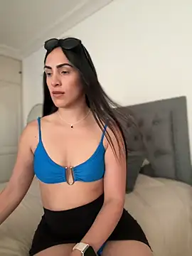 alessandra-a online show from December 13, 10:27 pm