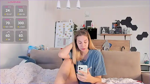 Girl alone home online show from September 18, 3:27 am