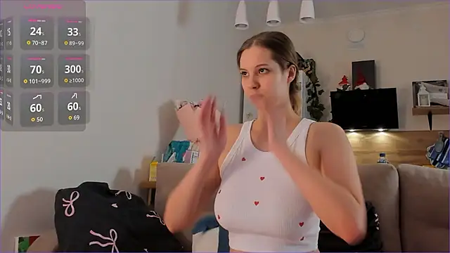 Girl alone home online show from March 15, 3:03 pm