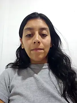 BrittanyDiaz online show from February 5, 7:06 pm