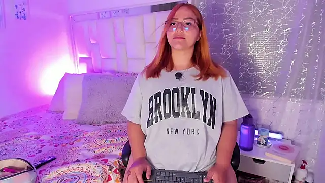 LeahxBarker online show from February 12, 2:57 am