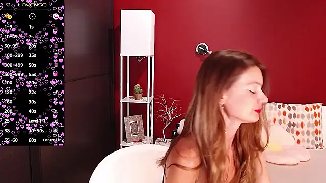 sexy blondegirl online show from September 23, 3:43 pm