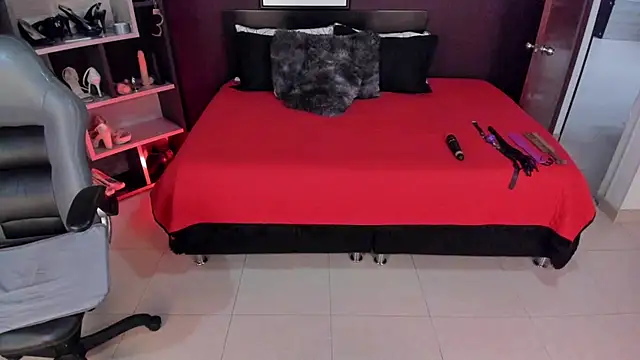 Veronica Jacobss online show from March 28, 7:57 pm