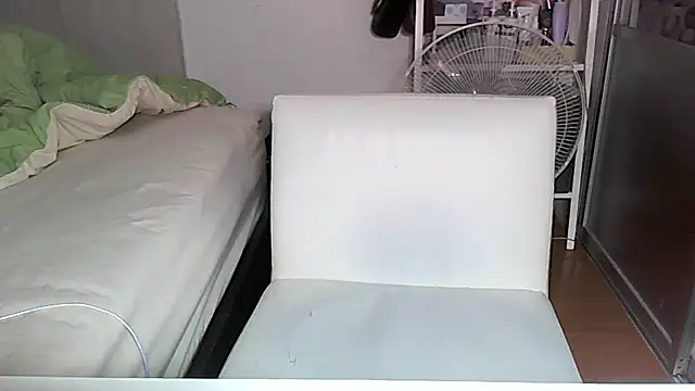 Snapshot of iamMalixxx chatting on October 4, 1:06 pm iamMalixxx online show from October 4, 1:06 pm