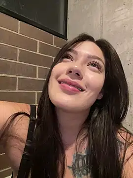 Latina vanessa online show from May 28, 3:48 am