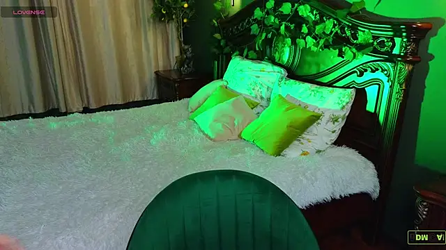 SquirtBabee online show from April 14, 5:35 pm