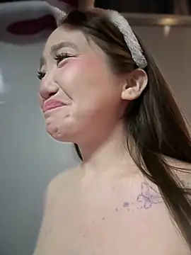 Asianpie  online show from February 4, 12:46 am