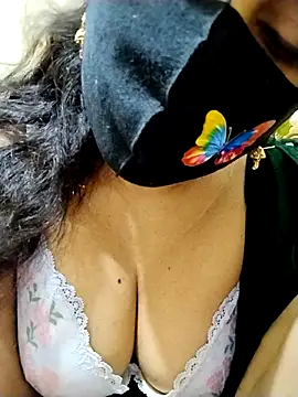 Ameera19 online show from February 26, 8:30 pm