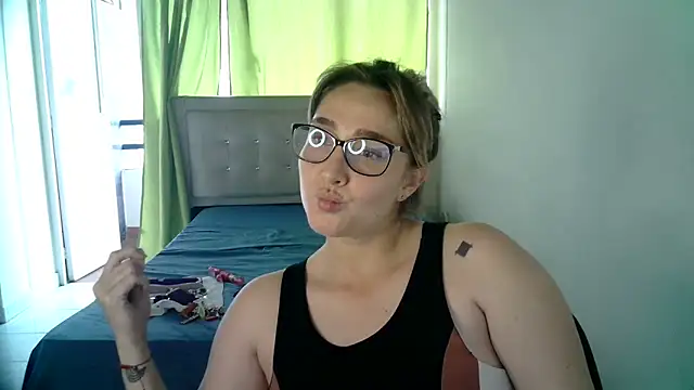 katy pp online show from October 23, 10:05 pm