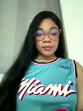 ashley Tompson1 online show from November 16, 10:59 am