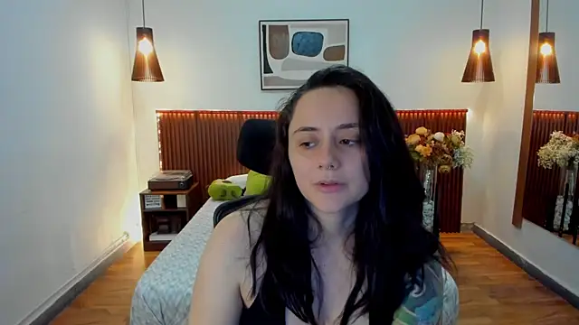 KatherineBond online show from May 25, 7:13 pm