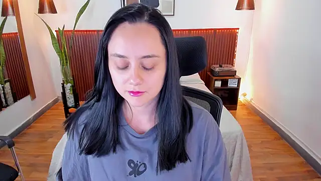 Snapshot of KatherineBond chatting on September 11, 8:42 pm KatherineBond online show from September 11, 8:42 pm