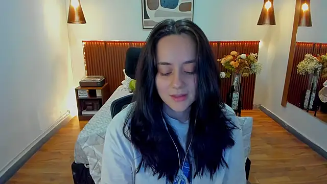 KatherineBond online show from May 26, 7:13 pm