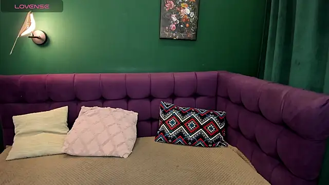 Snapshot of EvaMoran chatting on September 15, 1:58 am EvaMoran online show from September 15, 1:58 am