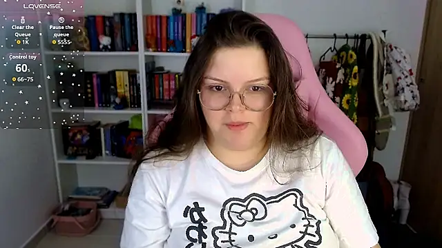Snapshot of Gabiwaifu chatting on October 15, 1:14 pm Gabiwaifu online show from October 15, 1:14 pm