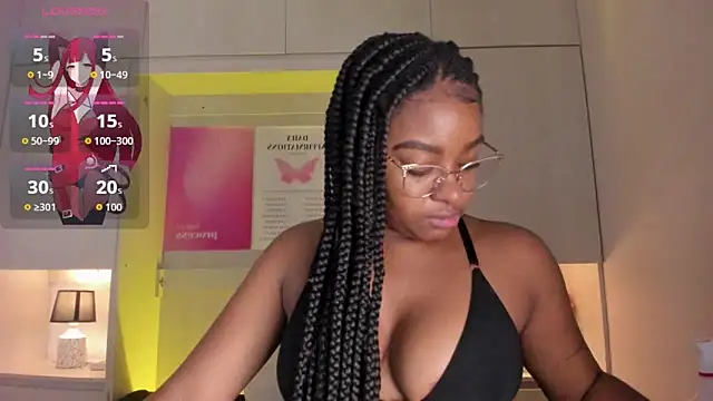 tamaraa smiith online show from March 24, 7:41 pm