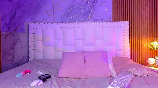 indianschoolgirl online show from April 17, 9:50 pm