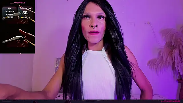 carolinemiller7 online show from October 5, 3:22 am