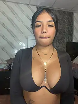 tuchicafavorita20 online show from July 31, 12:22 am