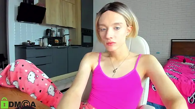 Snapshot of _Alice_Kitty chatting on October 6, 7:36 am Alice Kitty online show from October 6, 7:36 am