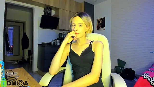 Snapshot of _Alice_Kitty chatting on October 10, 6:57 pm Alice Kitty online show from October 10, 6:57 pm