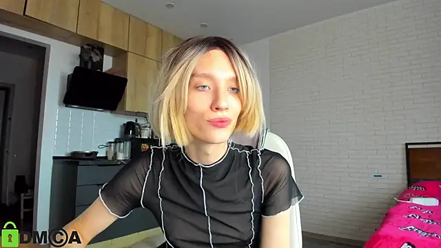 Snapshot of _Alice_Kitty chatting on October 7, 7:46 am Alice Kitty online show from October 7, 7:46 am