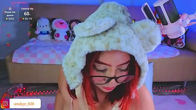 AnngelaSkye online show from November 6, 9:48 am